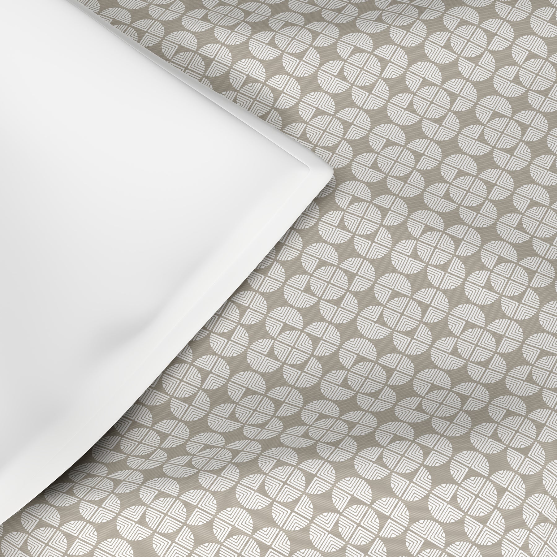 Backyard Patio Raeni Summer AC Quilt/Quilted Bed Cover/Comforter Beige