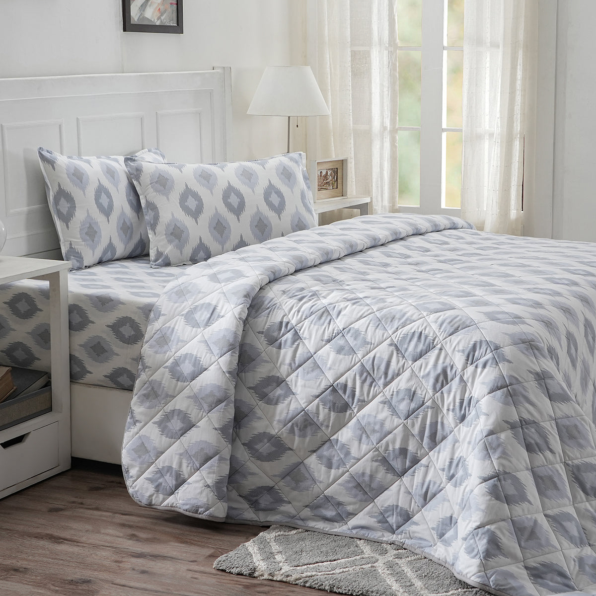 Optimist Bloom Lucasta 4PC Quilt/Quilted Bed Cover Set