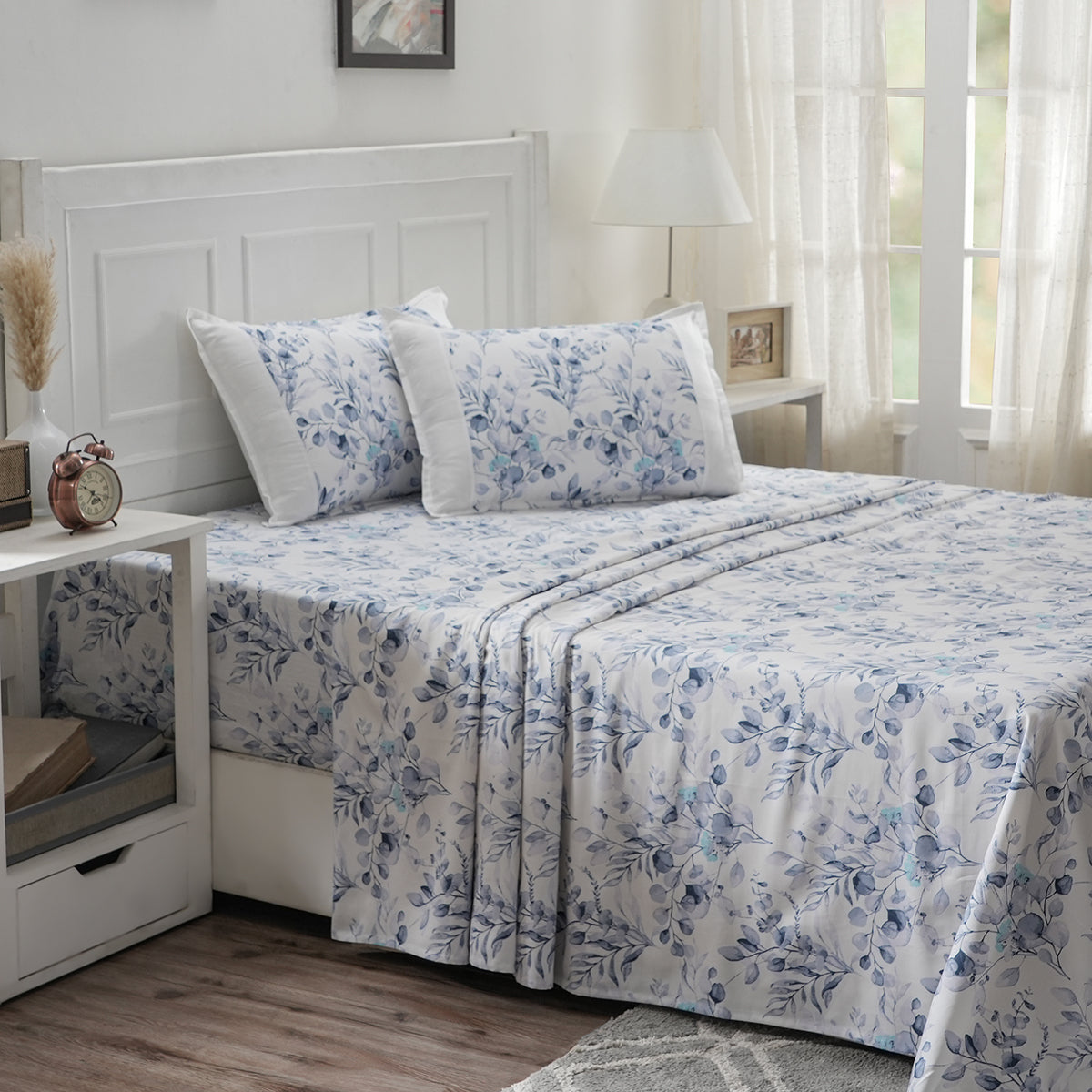 Optimist Bloom 200 TC Leilani Cotton Printed Bed Sheet With Pillow Covers