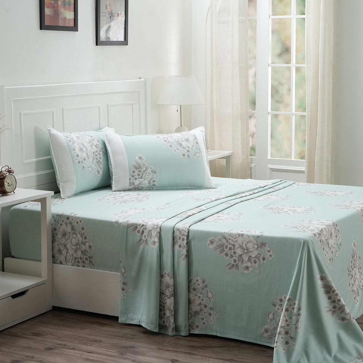 Royal Botanic Bloom Flora 200TC Aqua 100% Cotton Bed Sheet with Pillow Case