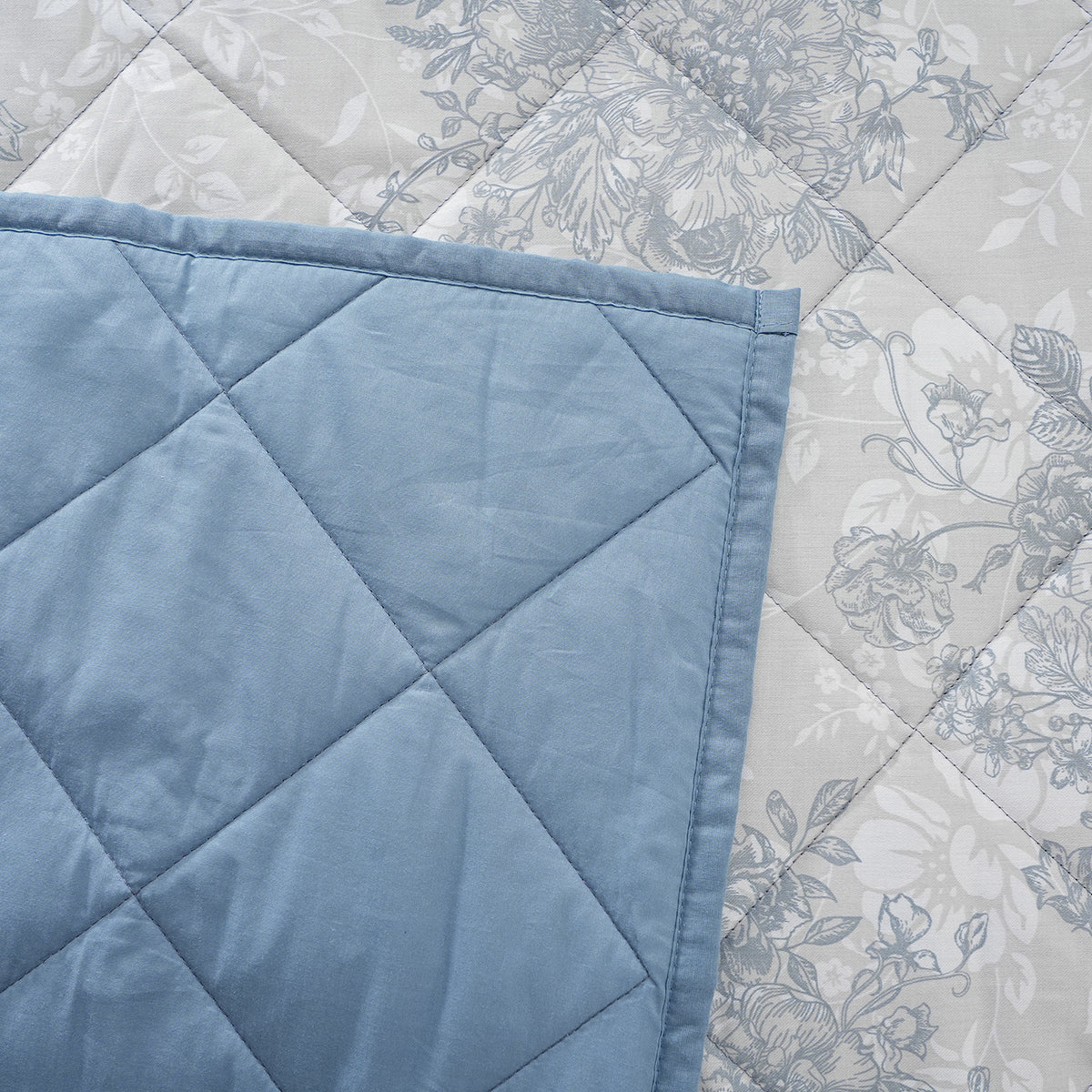 Royal Botanic 115 GSM Azalea Blue Quilt/Quilted Bed Cover