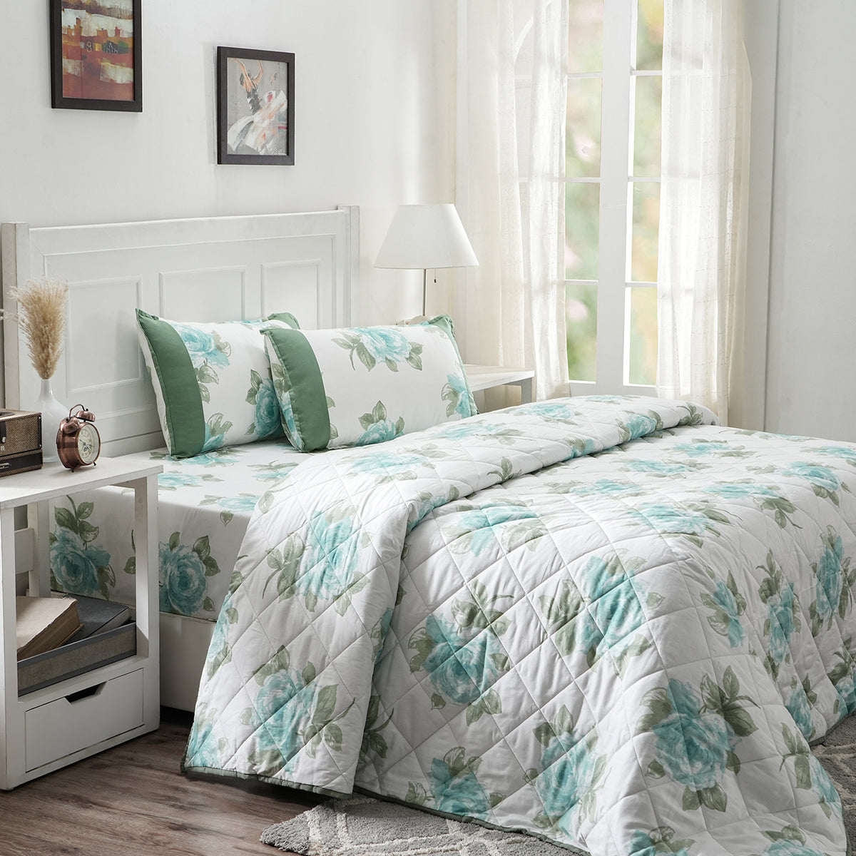 Royal Botanic Turning Rose Aqua 4PC Quilt/Quilted Bed Cover Set