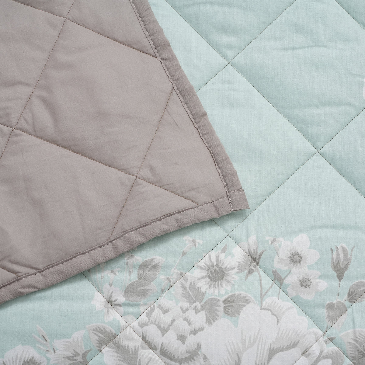 Royal Botanic Bloom Flora Aqua 4PC Quilt/Quilted Bed Cover Set