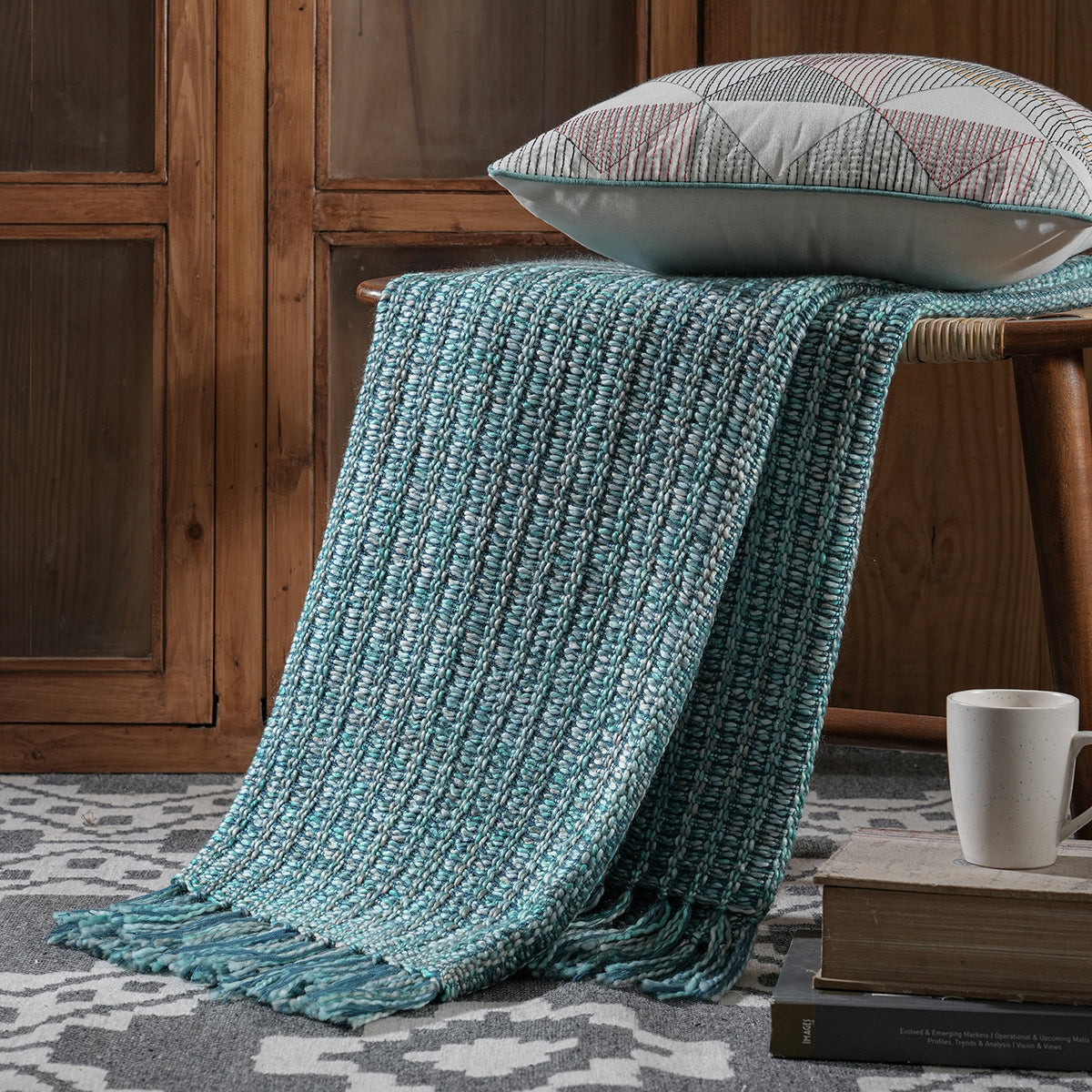 Rurban Rhupsodic Plumpy Weave Aqua Woven 1PC Throw