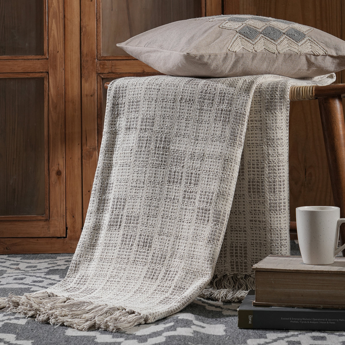 Rurban Rhupsodic Ingenuous Twill Natural Woven 1PC Throw