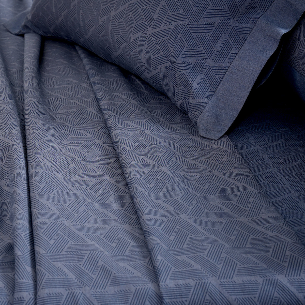 Inner city Made With Egyption Cotton Ultra Soft Blue Bed Sheet with Pillow Case