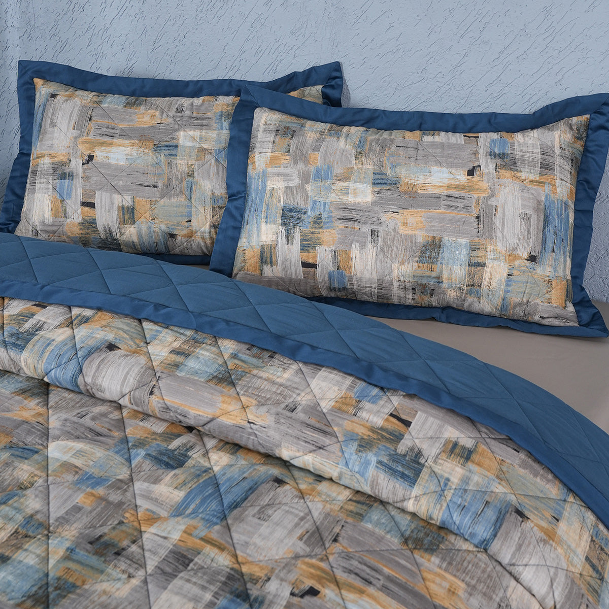 Whimsy Nature Brush Strokes Quilt/Quilted Bed Cover Blue