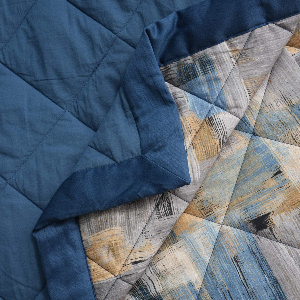 Whimsy Nature Brush Strokes Quilt/Quilted Bed Cover Blue