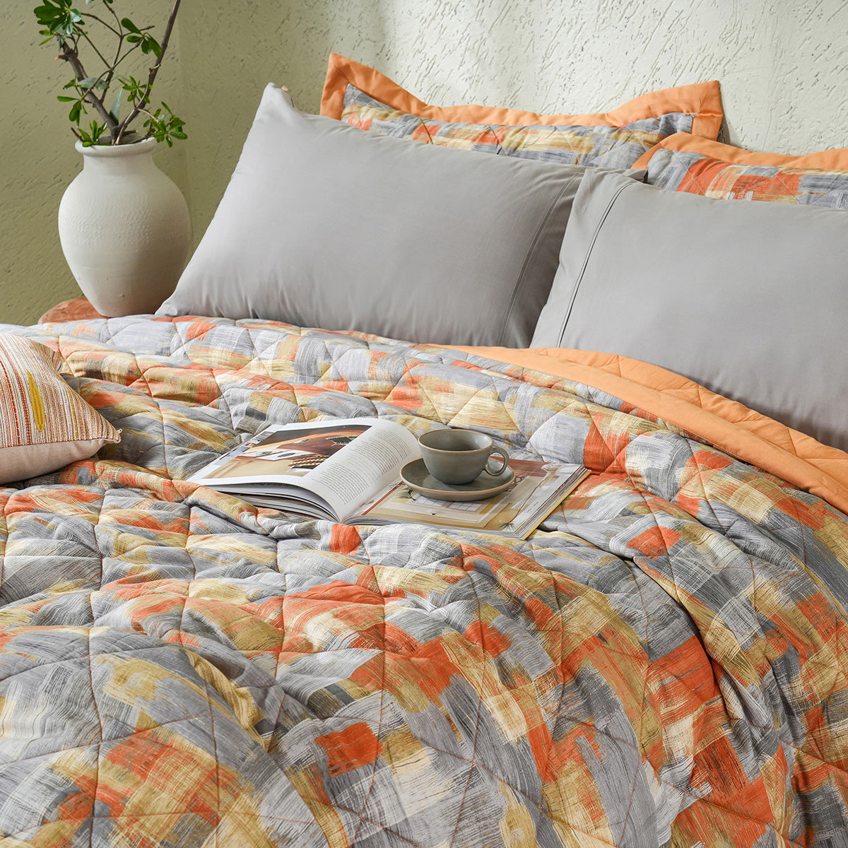 Whimsy Nature Brush Strokes Rust 8pcs Quilt/Quilted Bed Cover