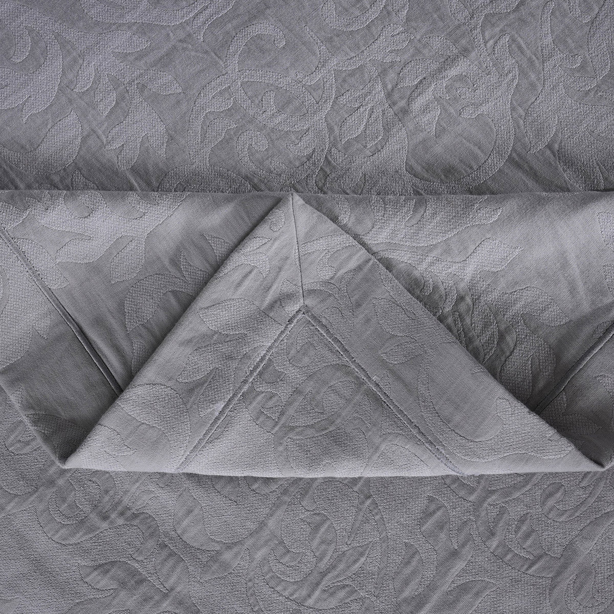 Classical Impression Curly Scroll 100% Cotton 8pcs Bed Cover Set Grey