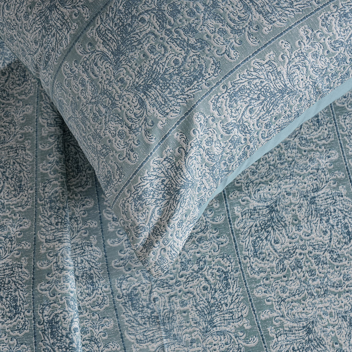 Classical Impression Folkloric 100% Cotton Bedsheet with Pillow Case Blue