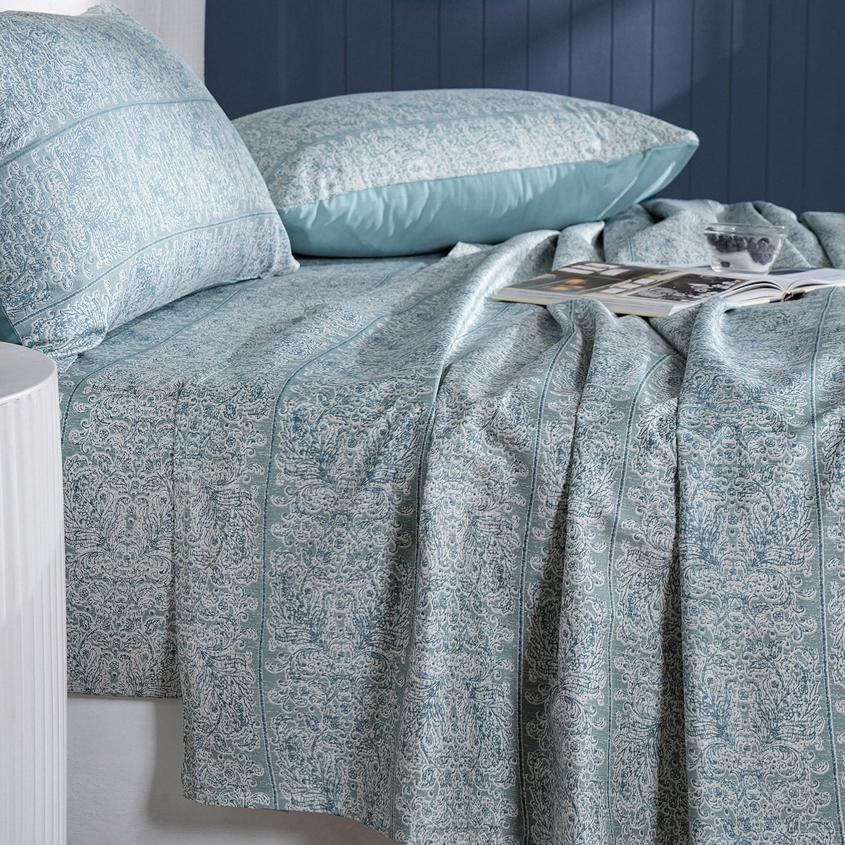 Classical Impression Folkloric 100% Cotton Bedsheet with Pillow Case Blue