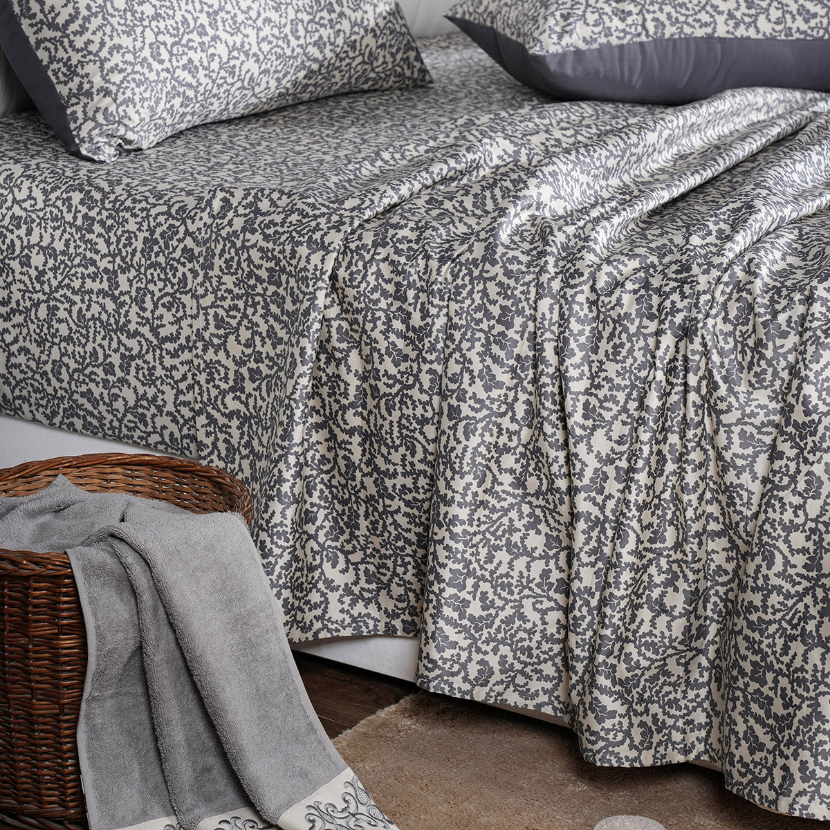 Classical Impression Ornamental 100% Cotton Bedsheet with Pillow Case Grey
