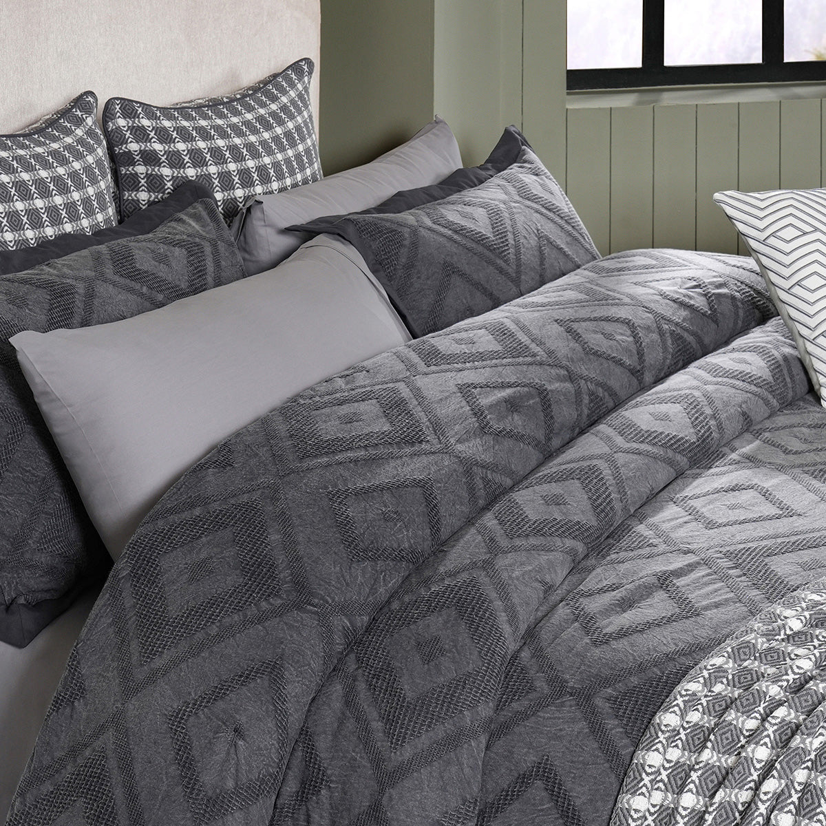 Rurban Elegance Argyl 11 pcs Quilt/Quilted Bed Cover Set Grey