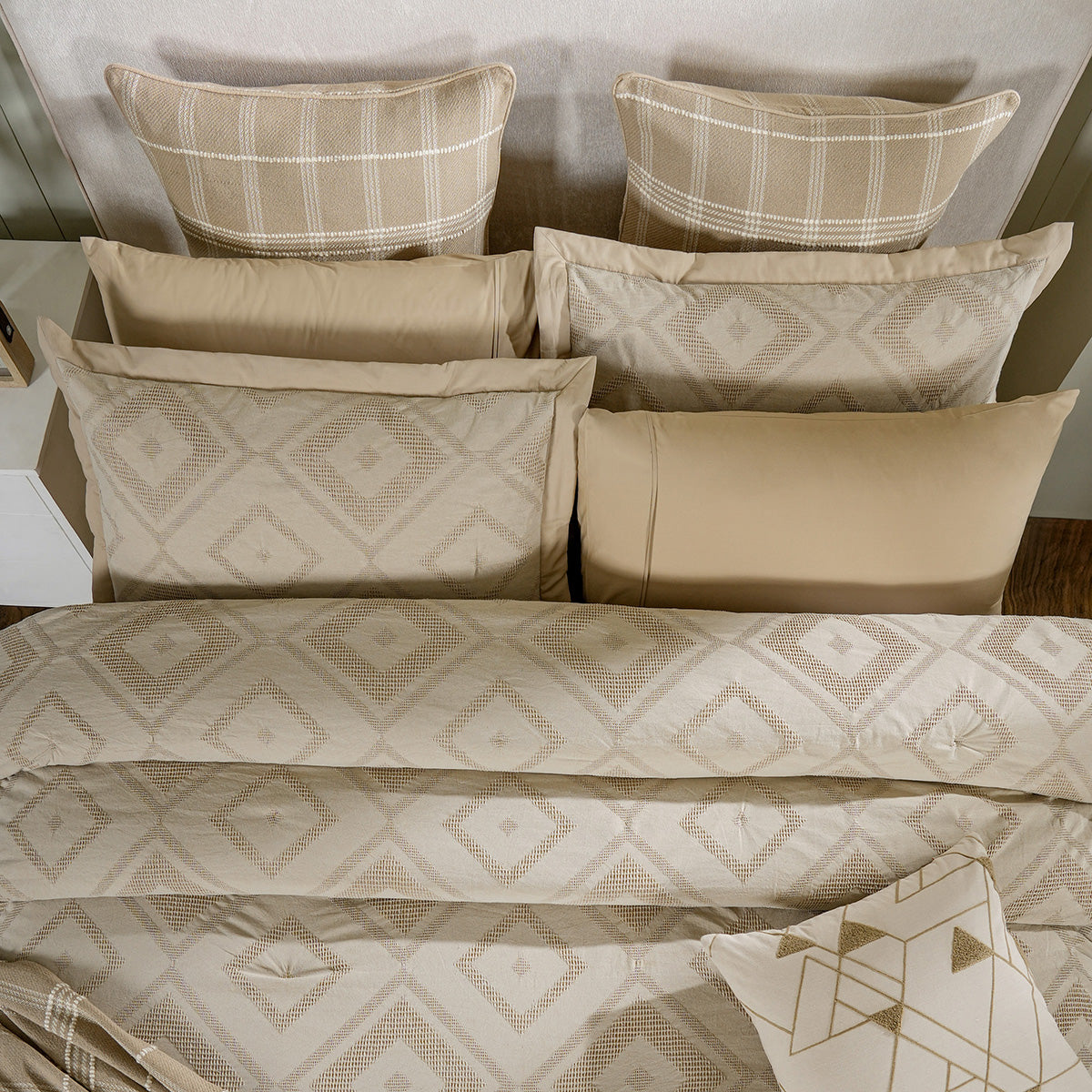 Rurban Elegance Argyl 11 pcs Quilt/Quilted Bed Cover Set Beige