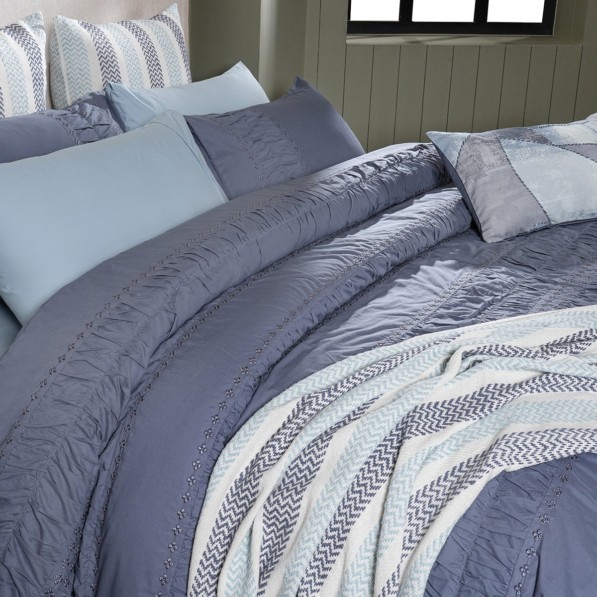 Rurban Elegance Ruching Rhapsody 11 pcs Quilt/Quilted Bed Cover Set Grey