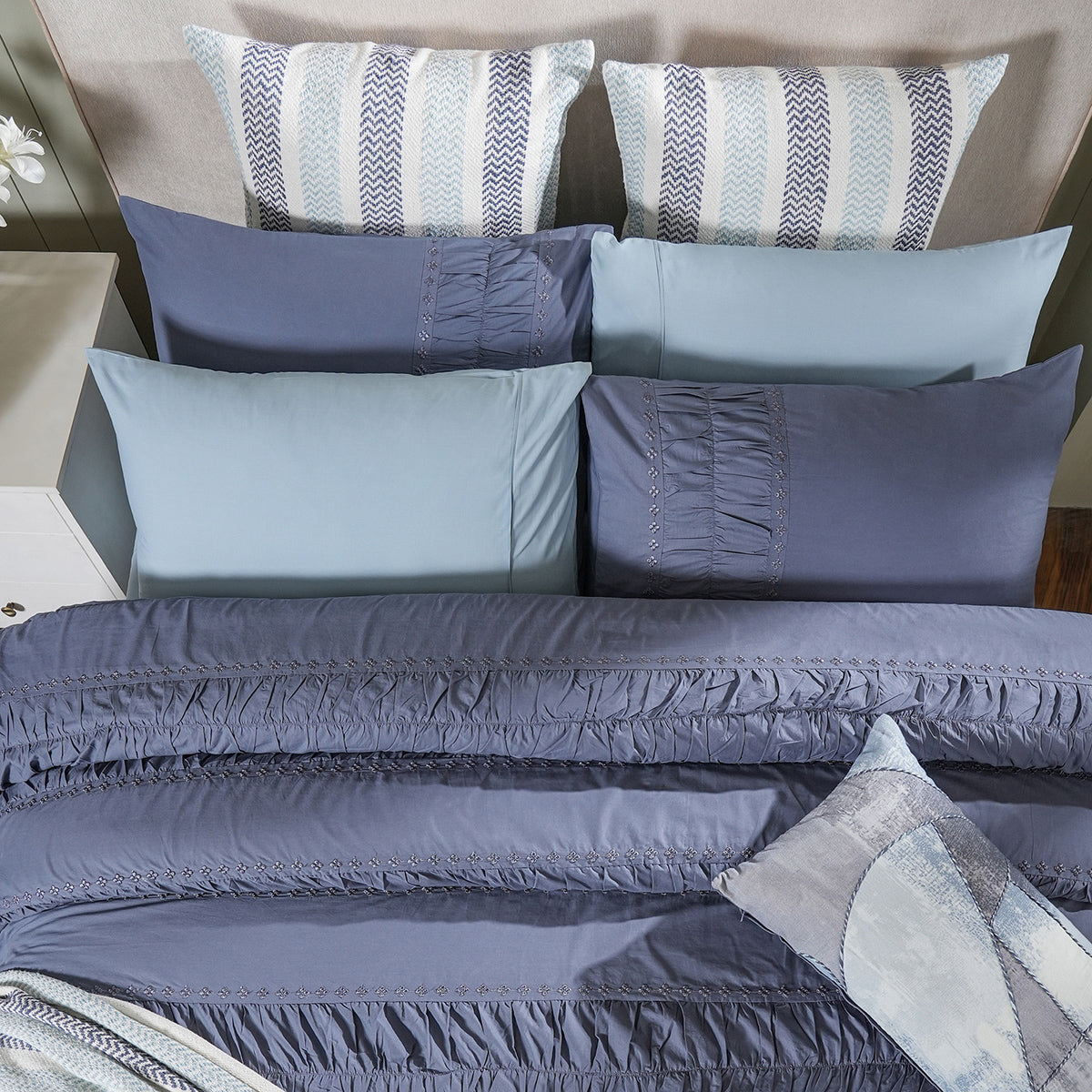 Rurban Elegance Ruching Rhapsody 11 pcs Quilt/Quilted Bed Cover Set Grey