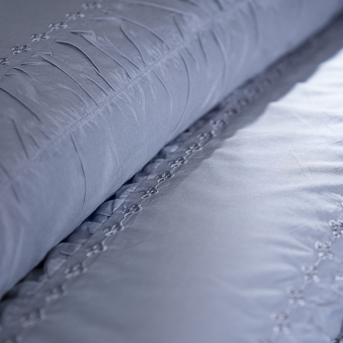 Rurban Elegance Ruching Rhapsody 11 pcs Quilt/Quilted Bed Cover Set Grey