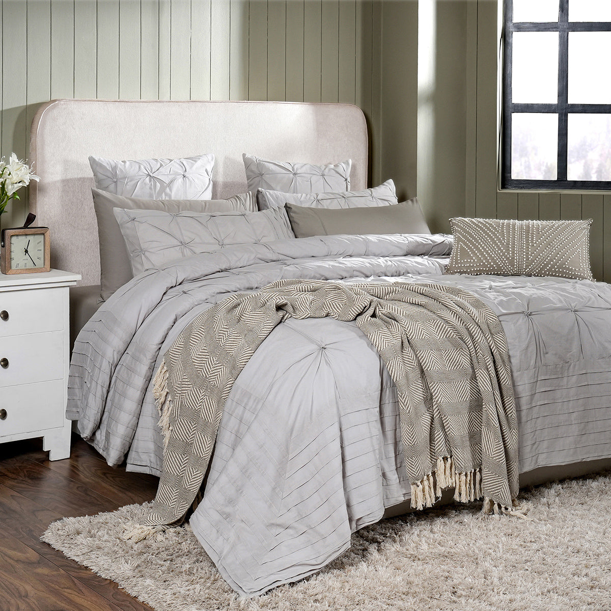 Rurban Elegance Distressed Corners 11 pcs Quilt/Quilted Bed Cover Set Neutral