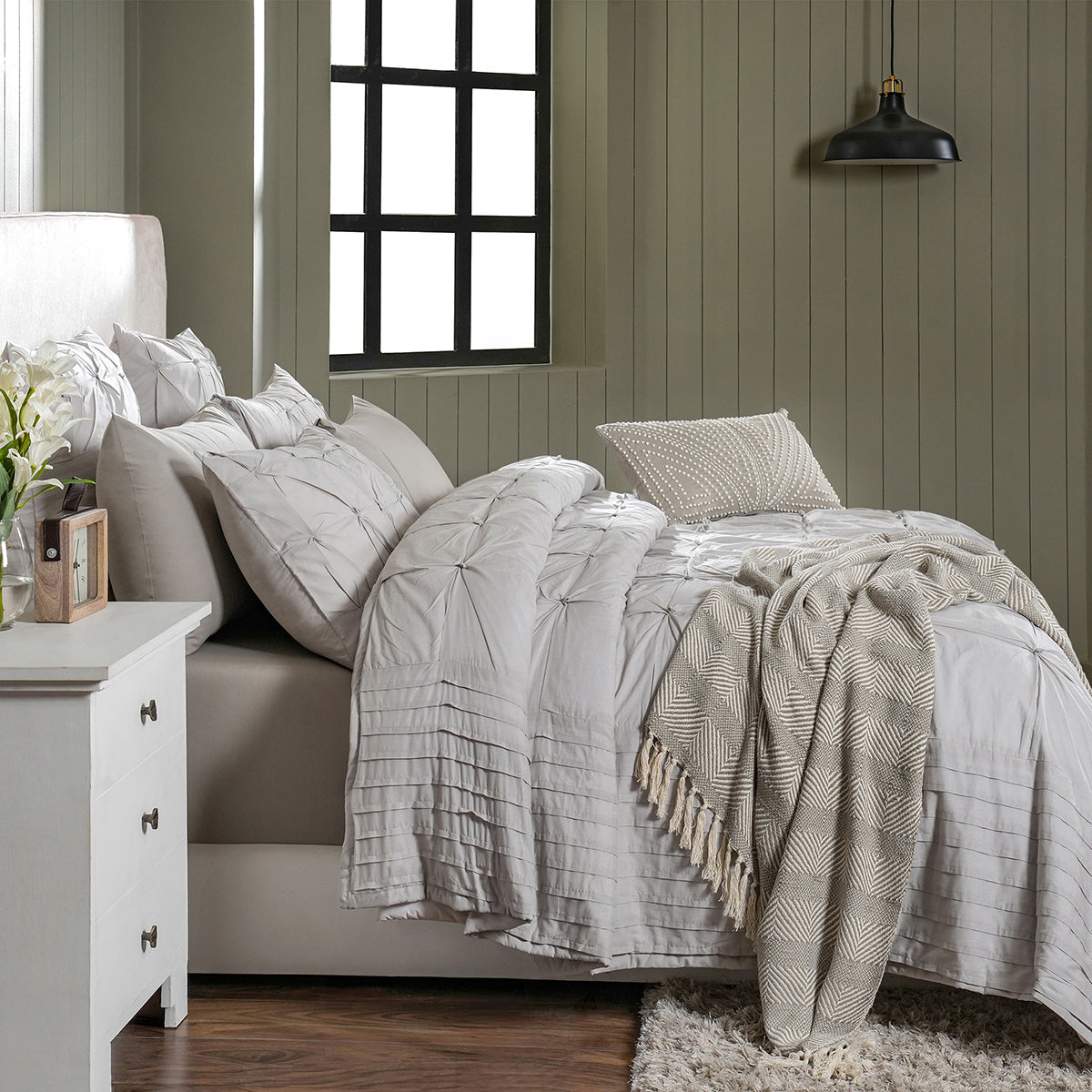 Rurban Elegance Distressed Corners 11 pcs Quilt/Quilted Bed Cover Set Neutral