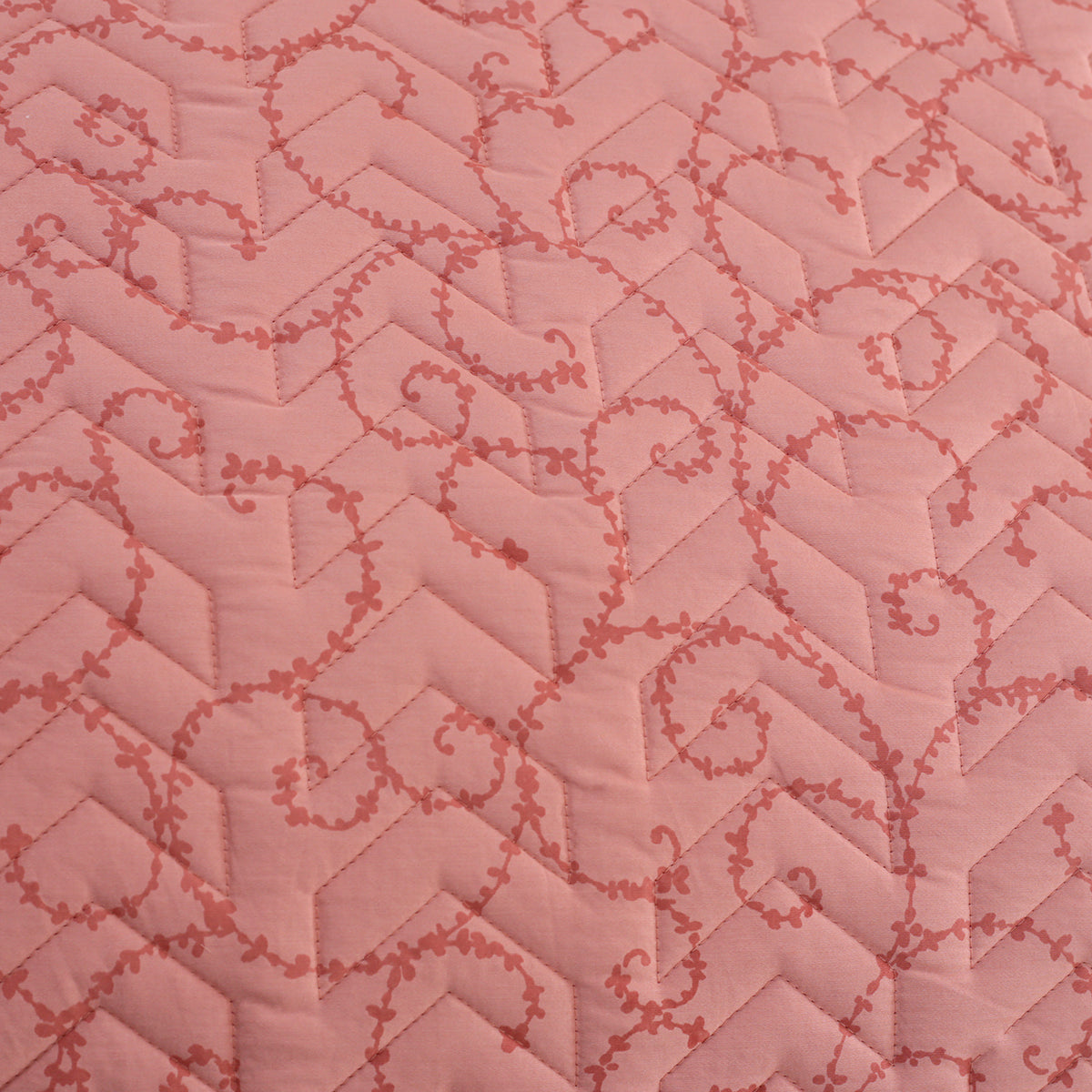 Exotic Heritage Leafy Swirl Red Summer AC Quilt/Quilted Bed Cover/Comforter Quilt