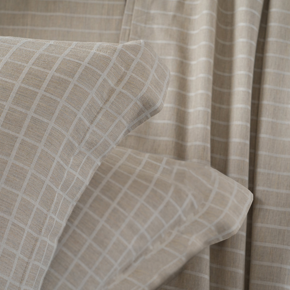 Bliss Reversible Made With Egyptian Cotton Ultra Soft Beige Bed Sheet