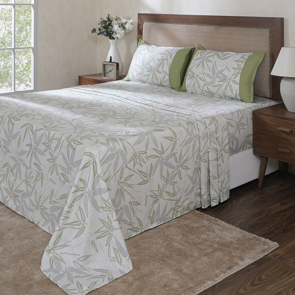 Hermosa Botanic Bloom Bamboo Breeze 100% Cotton Printed Bedsheet with Pillow Case Green