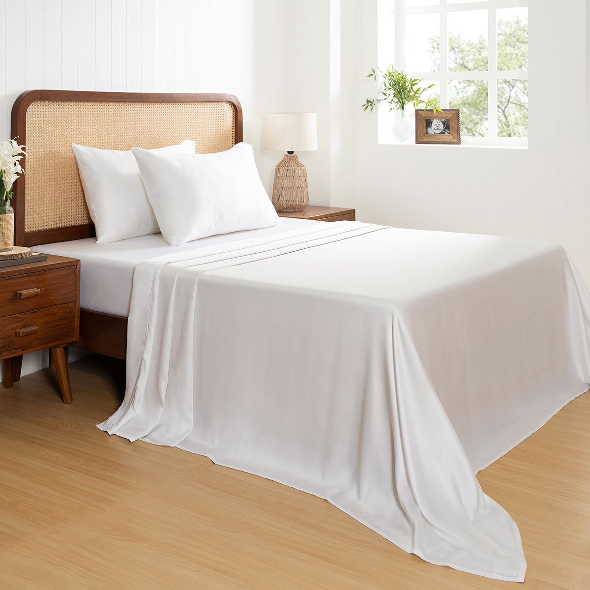 100% Tencel™ Solid Bedsheet with Pillow Case Serene Haven Noemi White