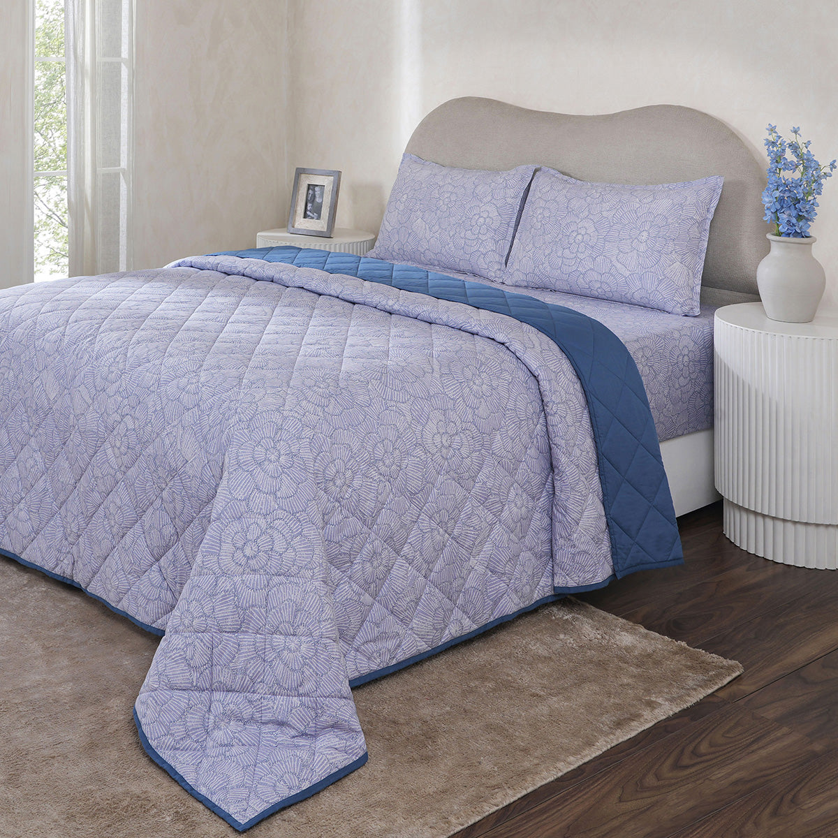 Hermosa Botanic Bloom Florique Quilt Blue