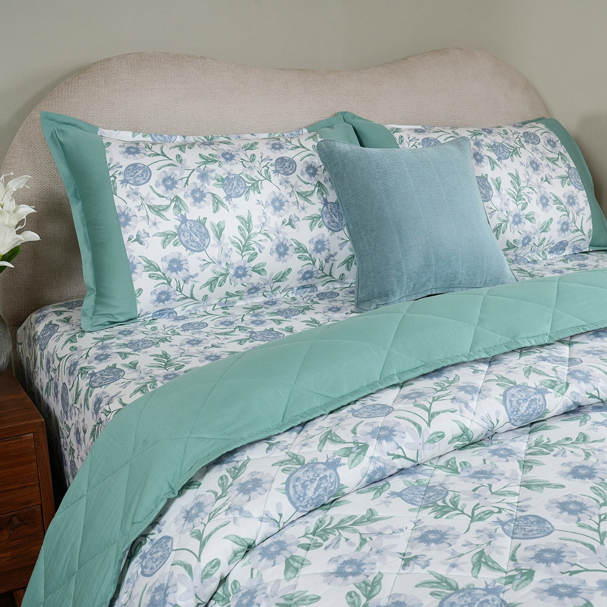 Sensory Bloom Blooming Petals 4 pcs Blue Quilt Set
