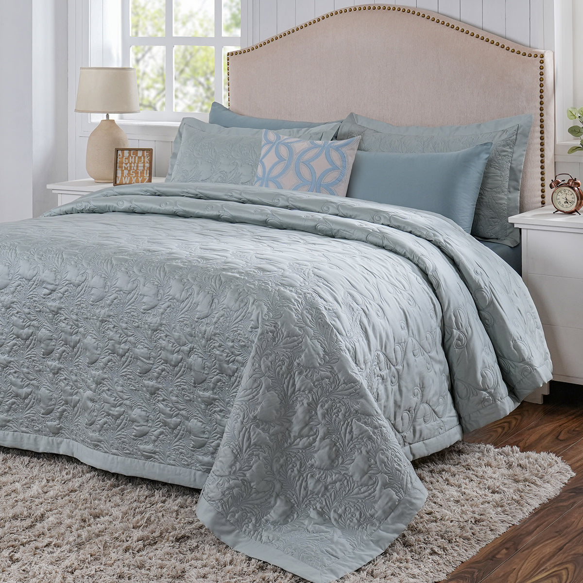 8pcs Quilt/Qulited Bed Cover Set Blue Classical Ornate Twirls & Swirls