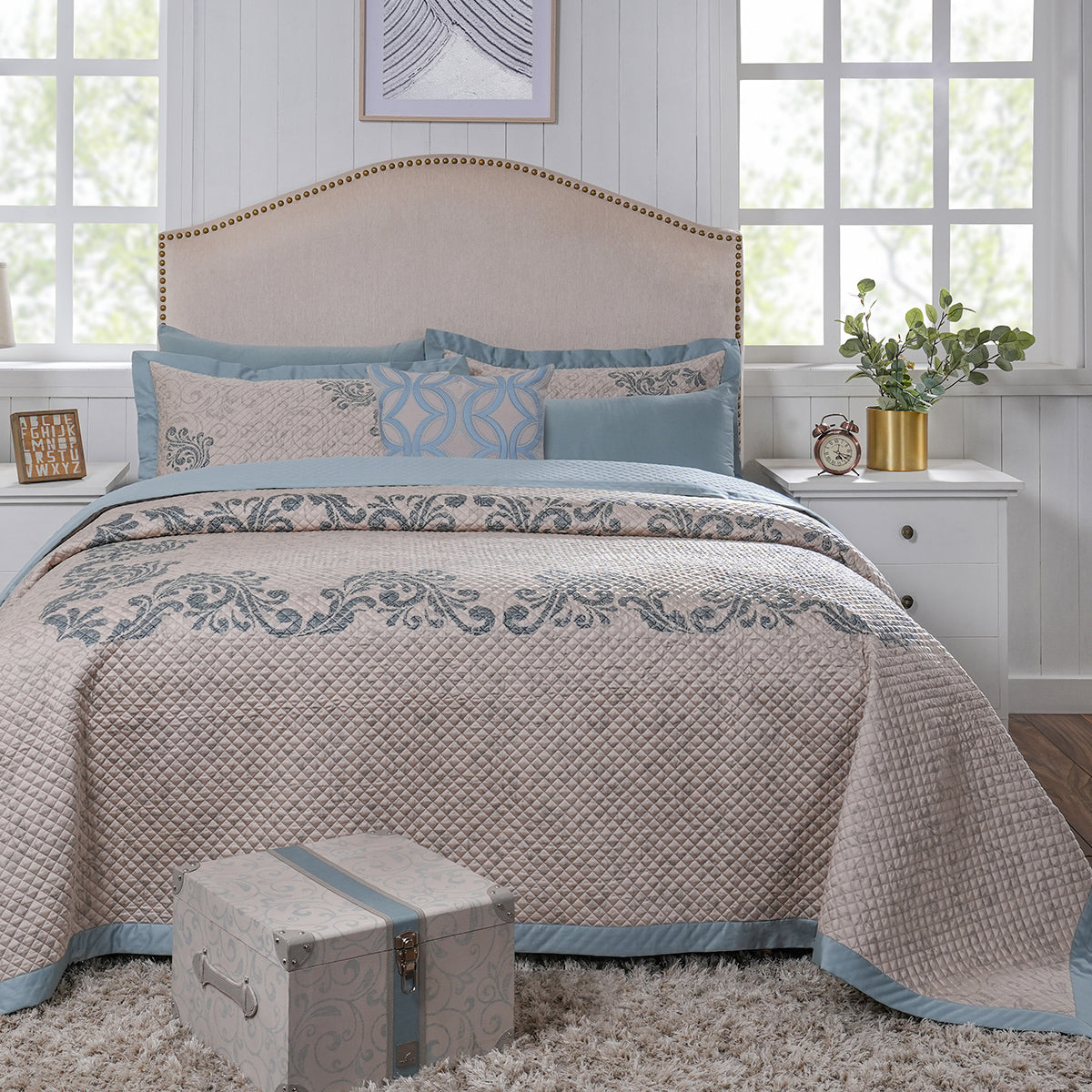 8pcs Quilt/Qulited Bed Cover Set Blue Classical Ornate Seamless Scroll