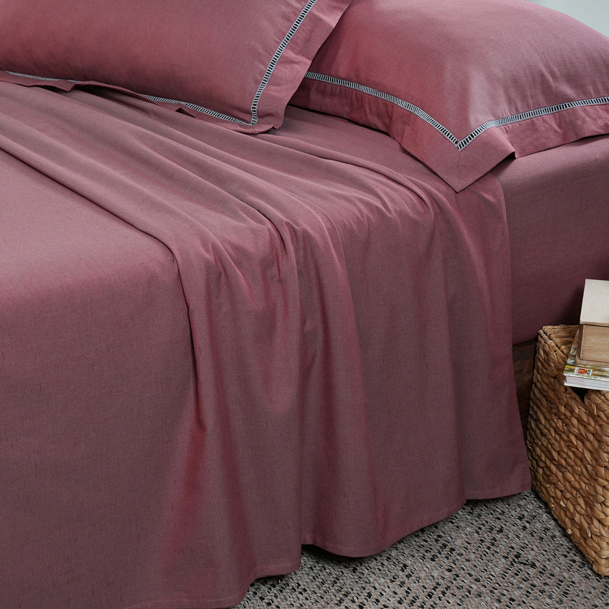 Emmie Made With Egyption Cotton Ultra Soft Red Bed Sheet with Pillow Case