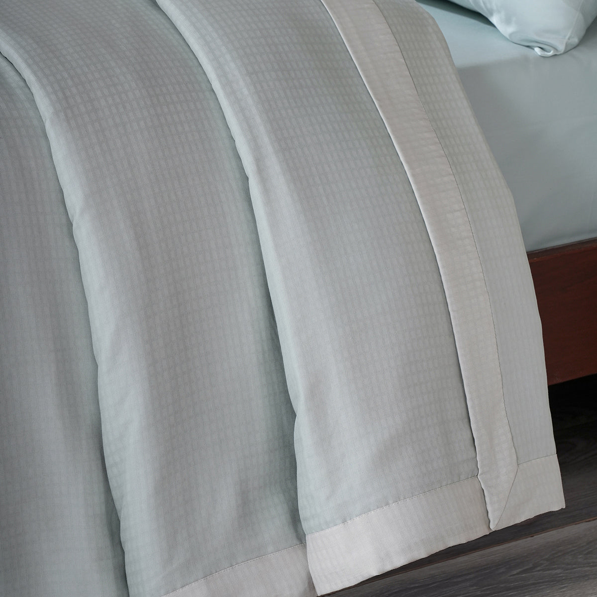 Clear Grid extremely soft Blue Dohar