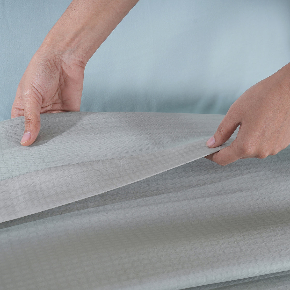 Clear Grid extremely soft Blue Dohar