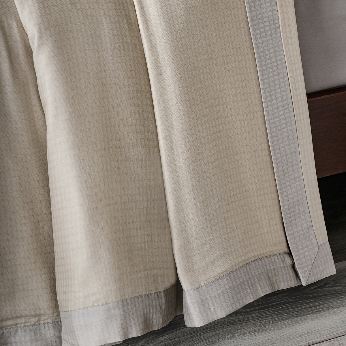Clear Grid extremely soft Beige Dohar