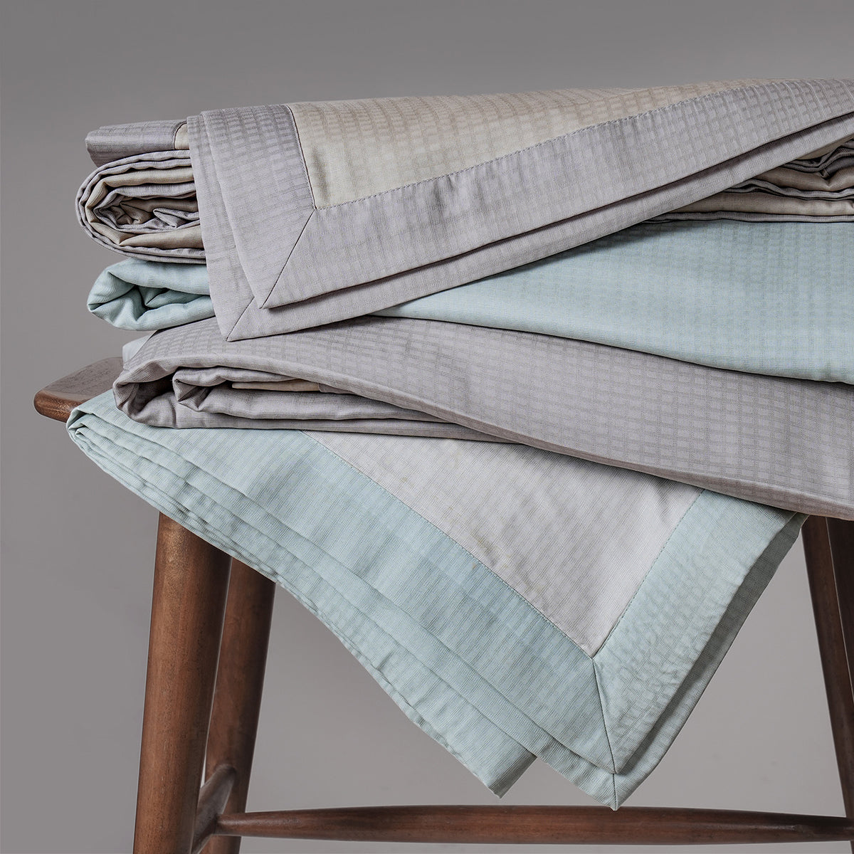 Clear Grid extremely soft Grey Dohar