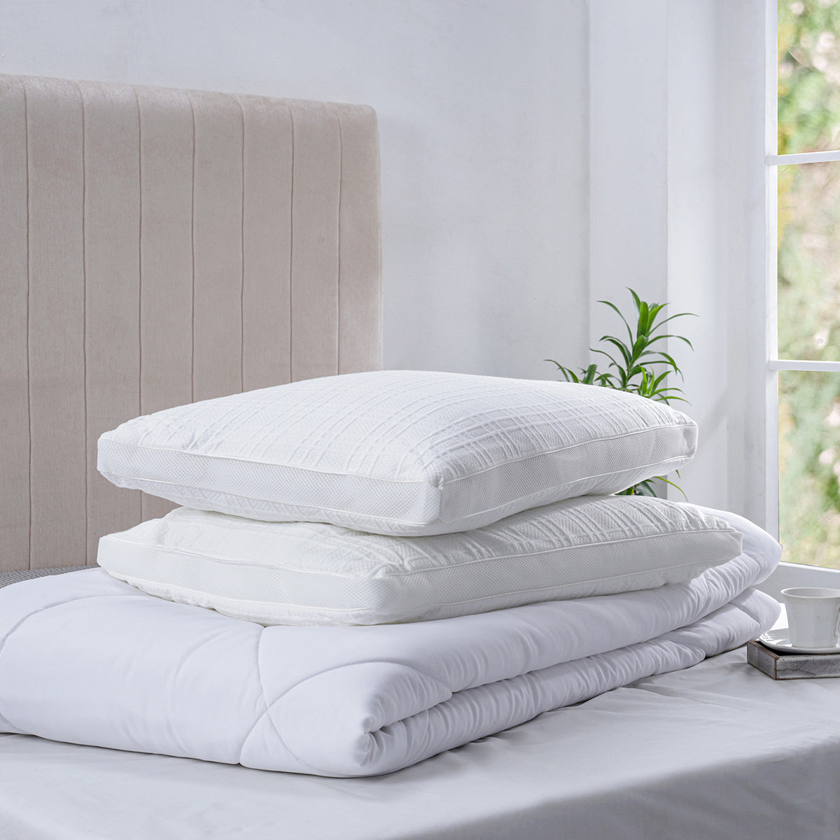 Skin-friendly fabric and posture supporting contour white Pillow