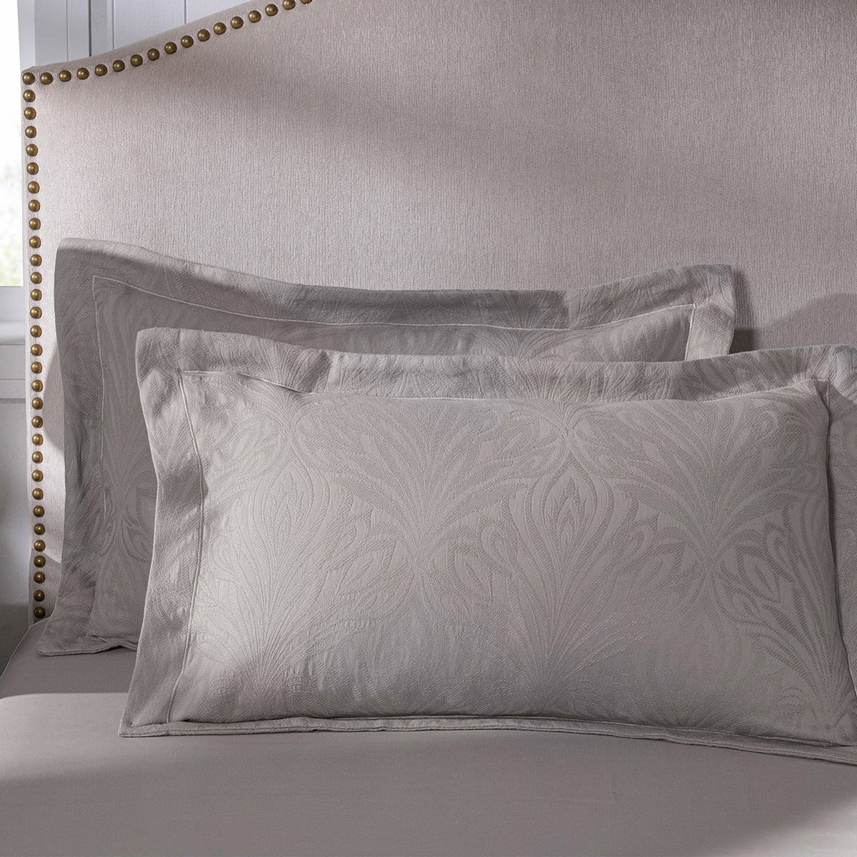 Classical Ornate Acorus Bliss Pillow Sham Set Neutral