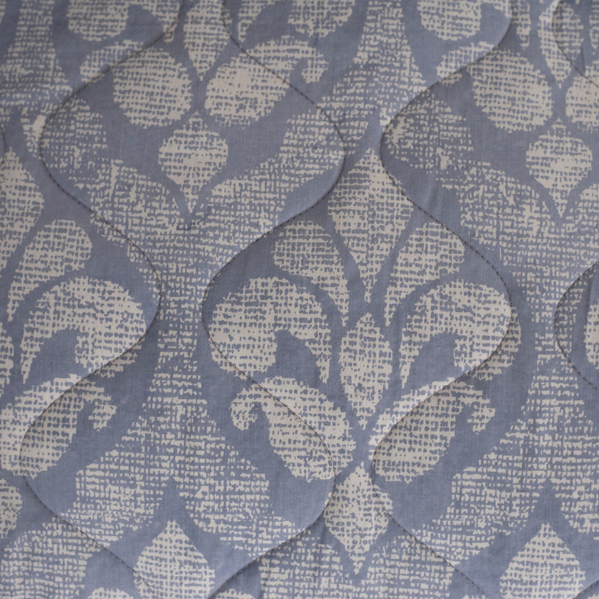 Folklore Transition Diamond Festivity Summer AC Quilt/Quilted Bed Cover/Comforter Blue