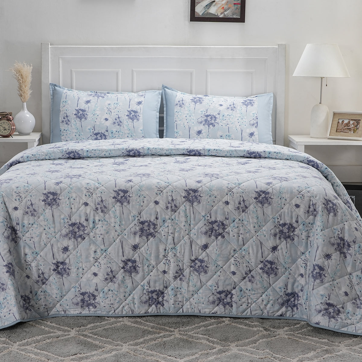Optimist Bloom 115 GSM Spongy Floral Summer AC Quilt/Quilted Bed Cover/Comforter