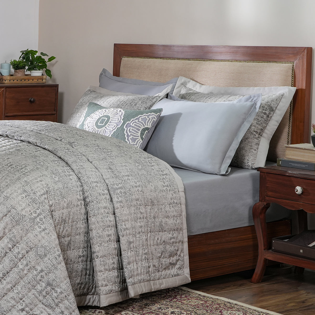 Utopian Regan 145 GSM Ornament Troop Quilt/Comforter