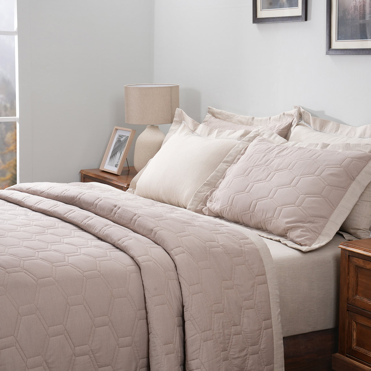 Pin Stripe 100% Natural Cotton Filling Light Weight Winter Quilt Qui