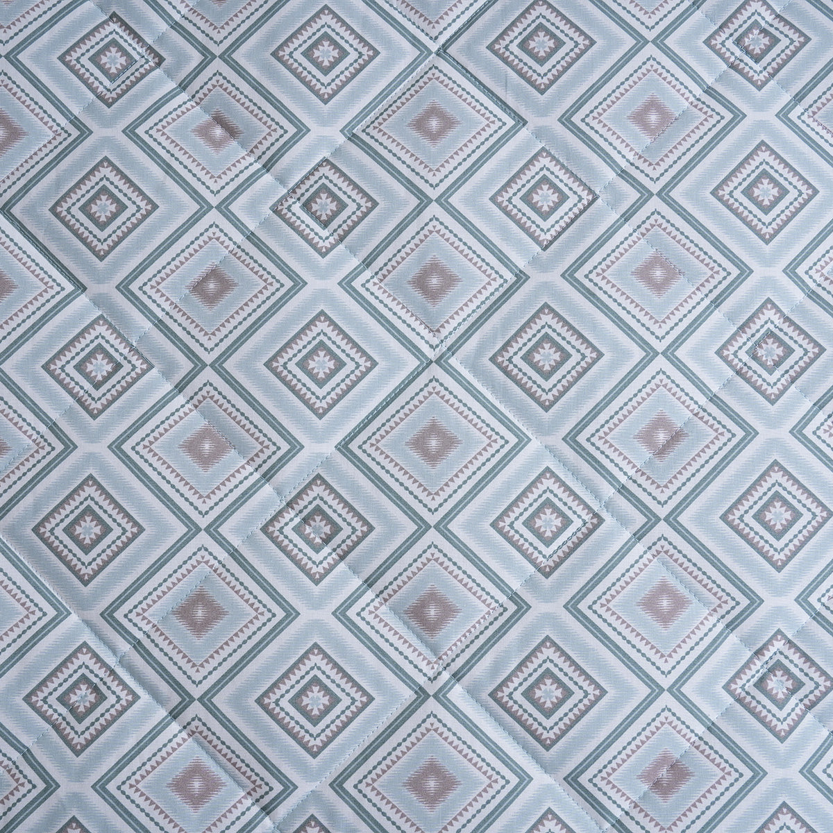 Hermosa Sensory Bloom Jude Quilt Blue