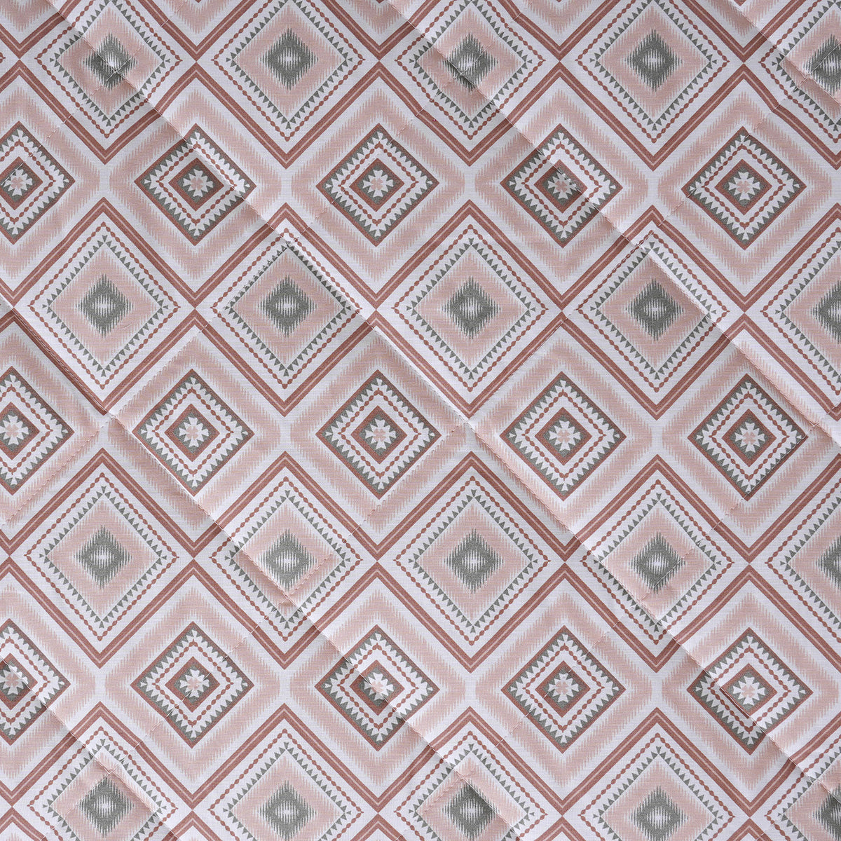Hermosa Sensory Bloom Jude Quilt Peach