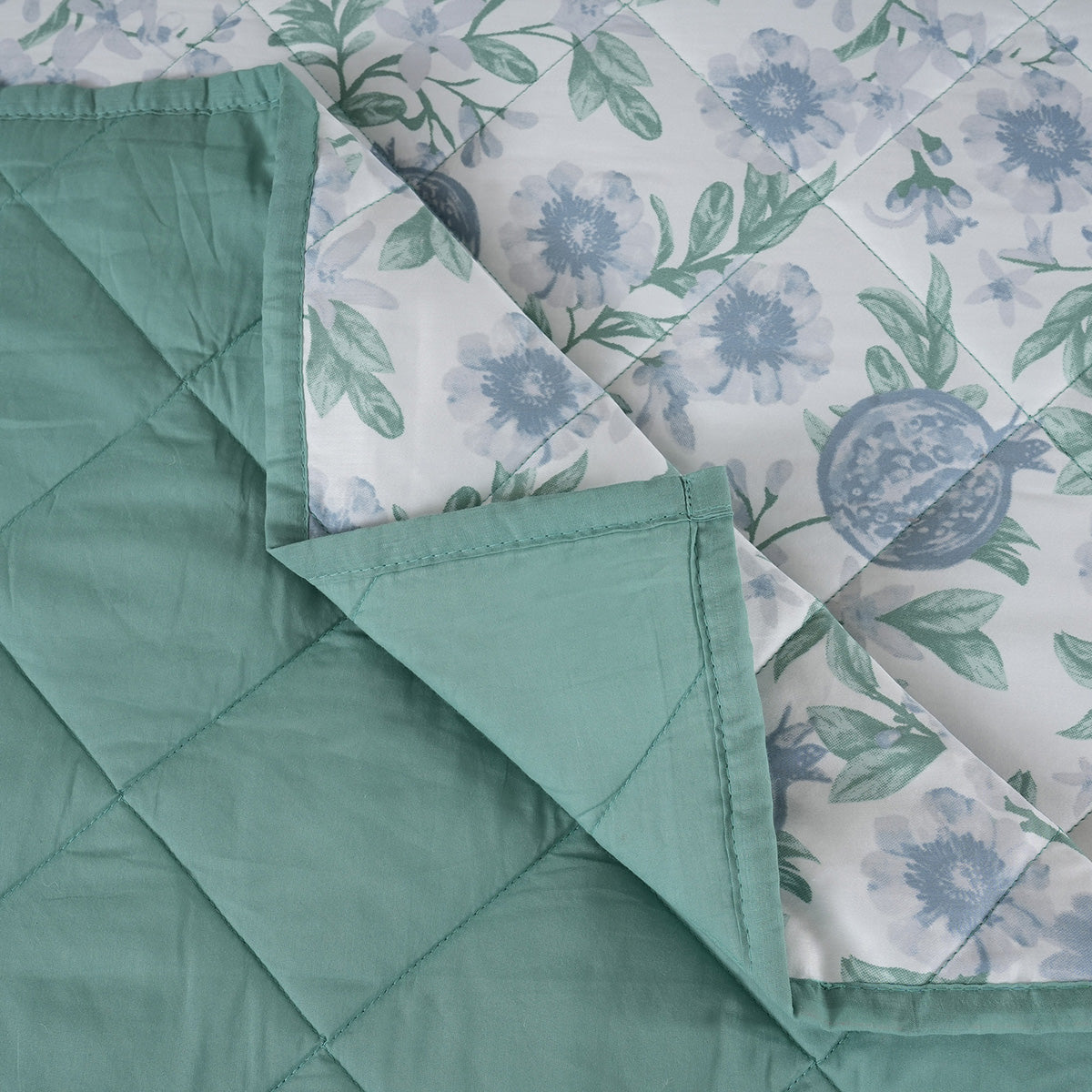Sensory Bloom Blooming Petals extremely Cozy Blue Quilt