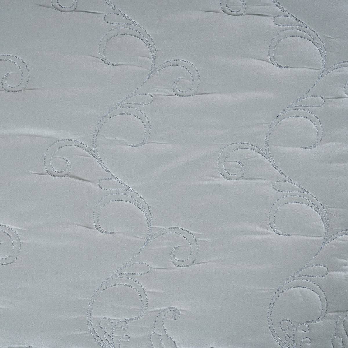 Classical Ornate Twirls & Swirls Quilt/Quilted Bed Cover Blue