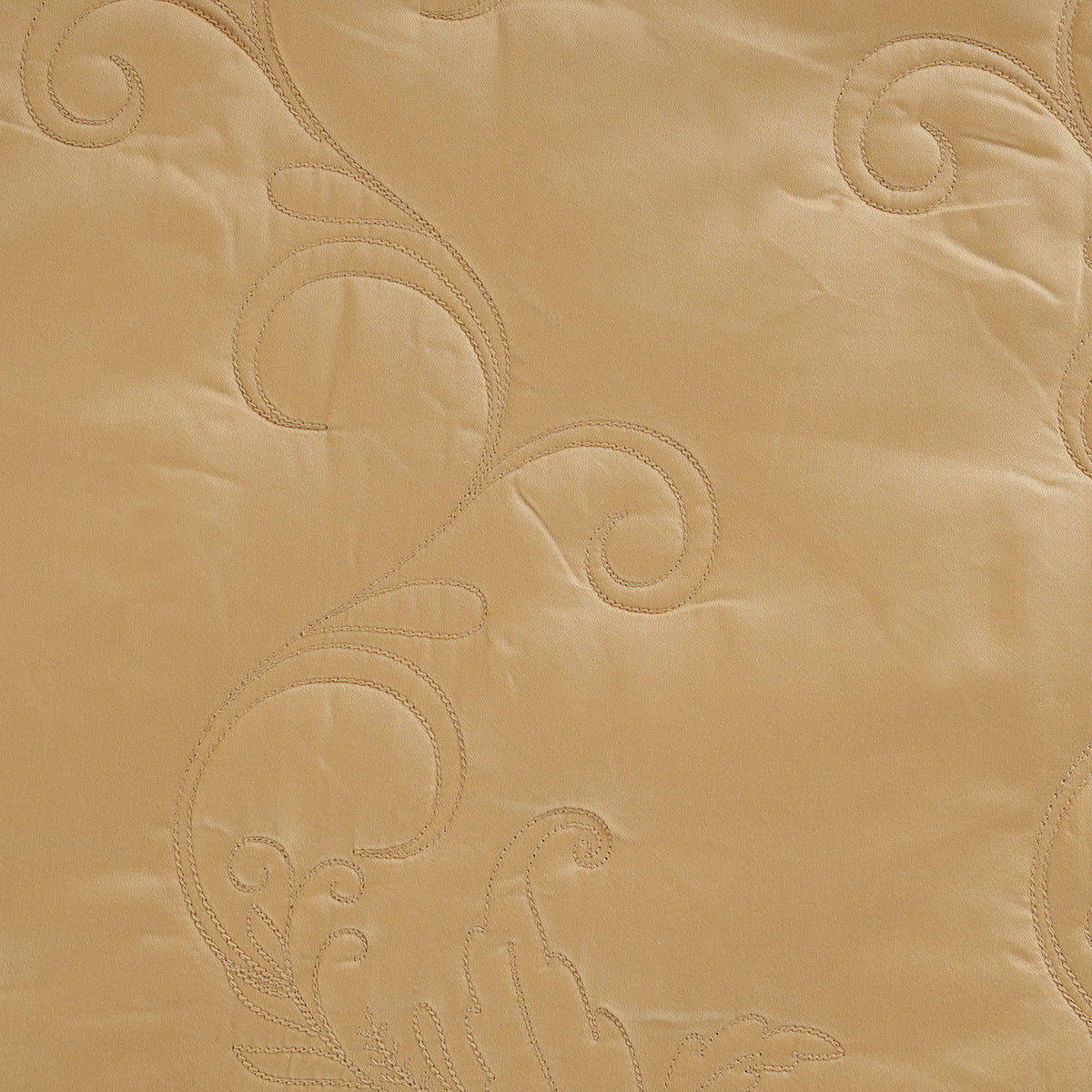 Classical Ornate Twirls & Swirls Quilt/Quilted Bed Cover Gold