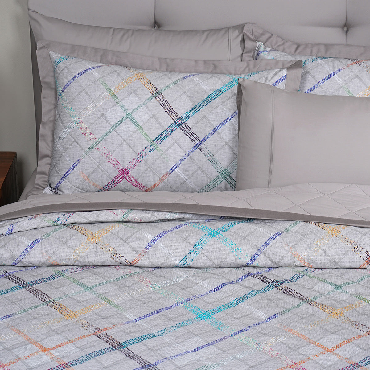 Eclectic Geo Rhombus Quilt/Quilted Bed Cover Grey