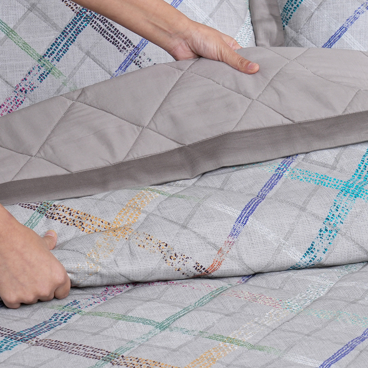 Eclectic Geo Rhombus Quilt/Quilted Bed Cover Grey